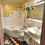 Wellness Szymecki- Sauna & Whirpool Bei Heidelberg * Schonau (Rhein-Neckar-Kreis)